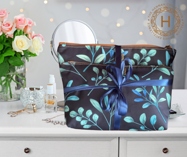 Makeup & Toiletry Bag Set #18